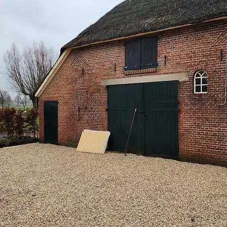 Stijlvolle Woonboerderij Дом отдыха Klarenbeek